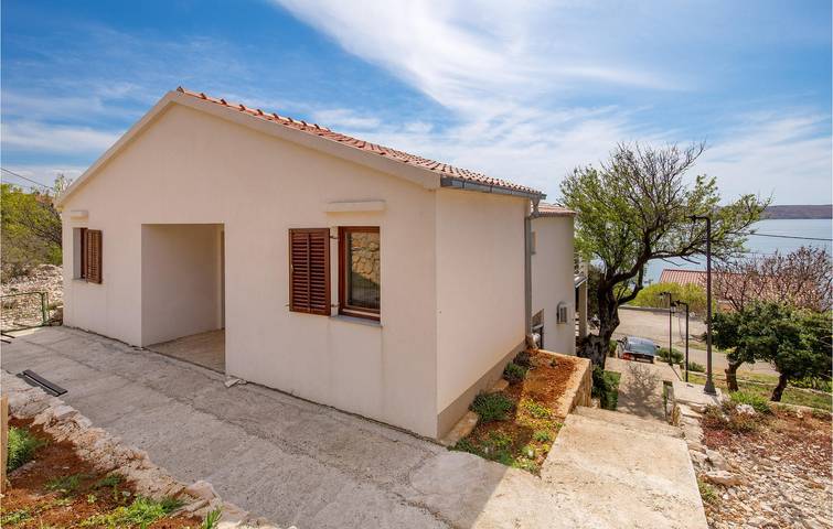 Ferienwohnung für 3 Personen, mit Terrasse und Garten