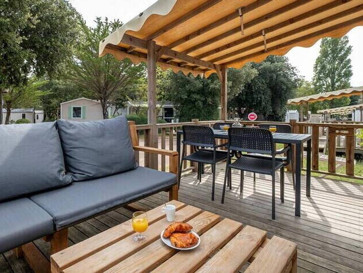 Camping El Garrofer - Mobilhome 5 personas - Mobil-home | Confort | 3 Dormitorios | 5 Pers. | Terraza Salón | Clim. in San Pedro de Ribas, Garraf