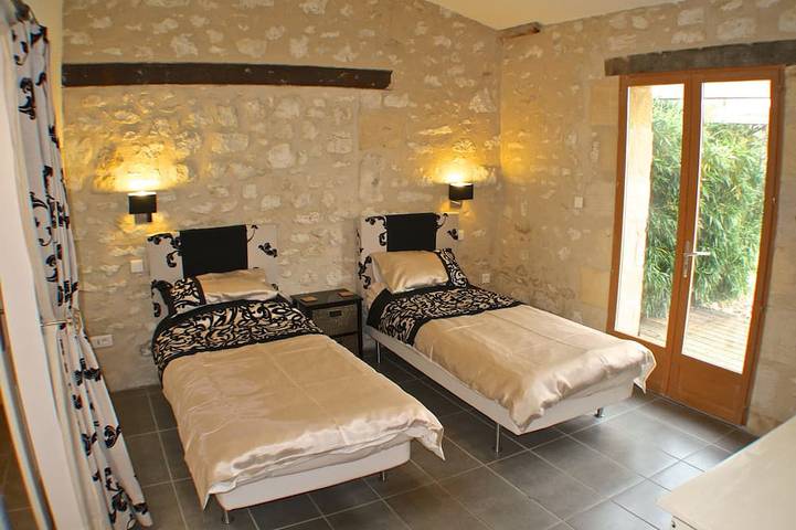 Location de vacances pour 4 personnes, avec jardin et jacuzzi à Saussignac - 4