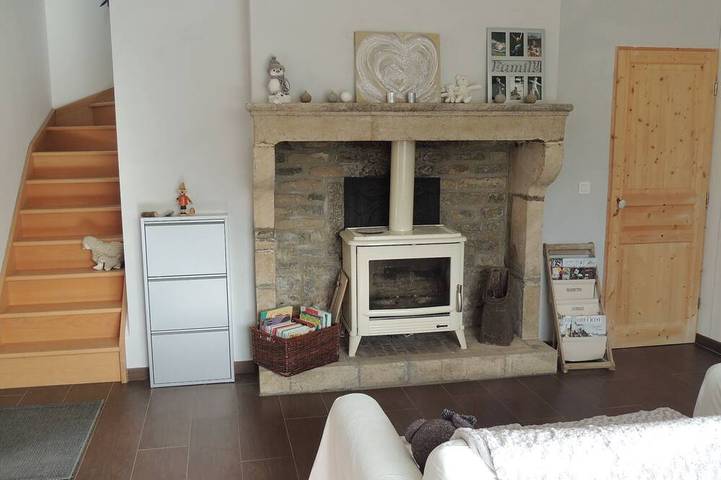 Pretty guest house ideal for families. in Saint-Euphrône, Région de Montbard