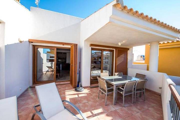 Appartamento per 6 persone, con piscina e giardino in Punta Prima (Alicante)
