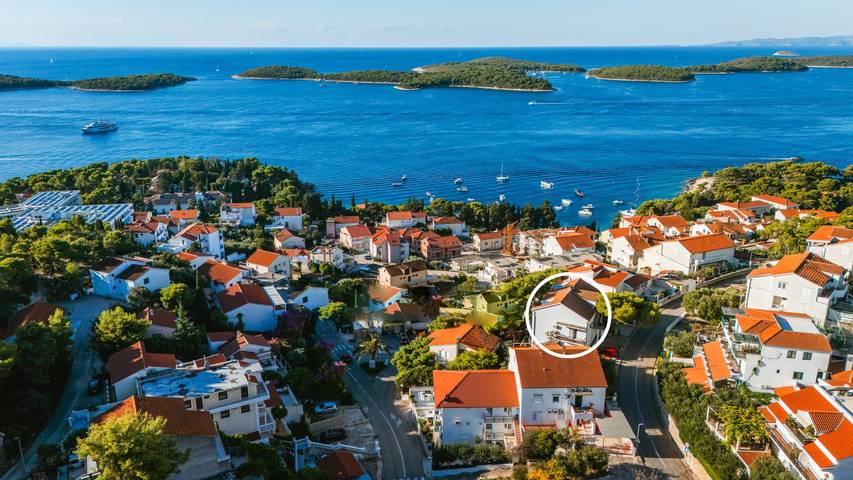 Ferienwohnung für 4 Personen, mit Meerblick und Balkon/Terrasse auf Hvar