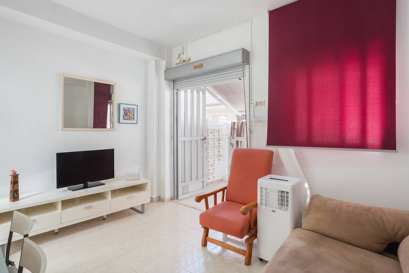 Casa de vacaciones 'Casita Gandia Playa' con terraza privada y aire acondicionado in Playa de Gandía, Costa de Valencia