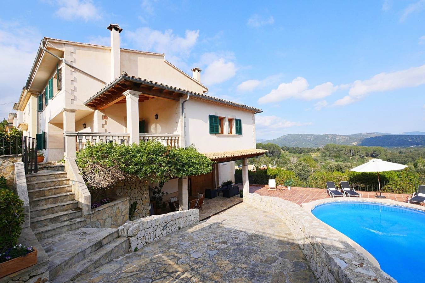 Casa de vacaciones "Bellavista" con vistas a la montaña, Wi-Fi, aire acondicionado, piscina, jardín, terraza y balcón in Campanet, Interior de Mallorca