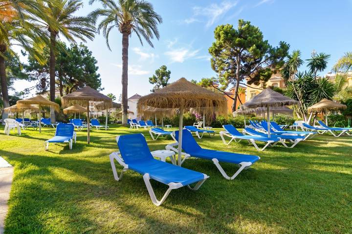 Ferienwohnung für 6 Personen, mit Meerblick und Terrasse sowie Pool in Marbella - 4