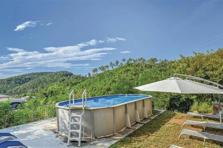 Agriturismo per 5 persone, con giardino e piscina in Massa Marittima
