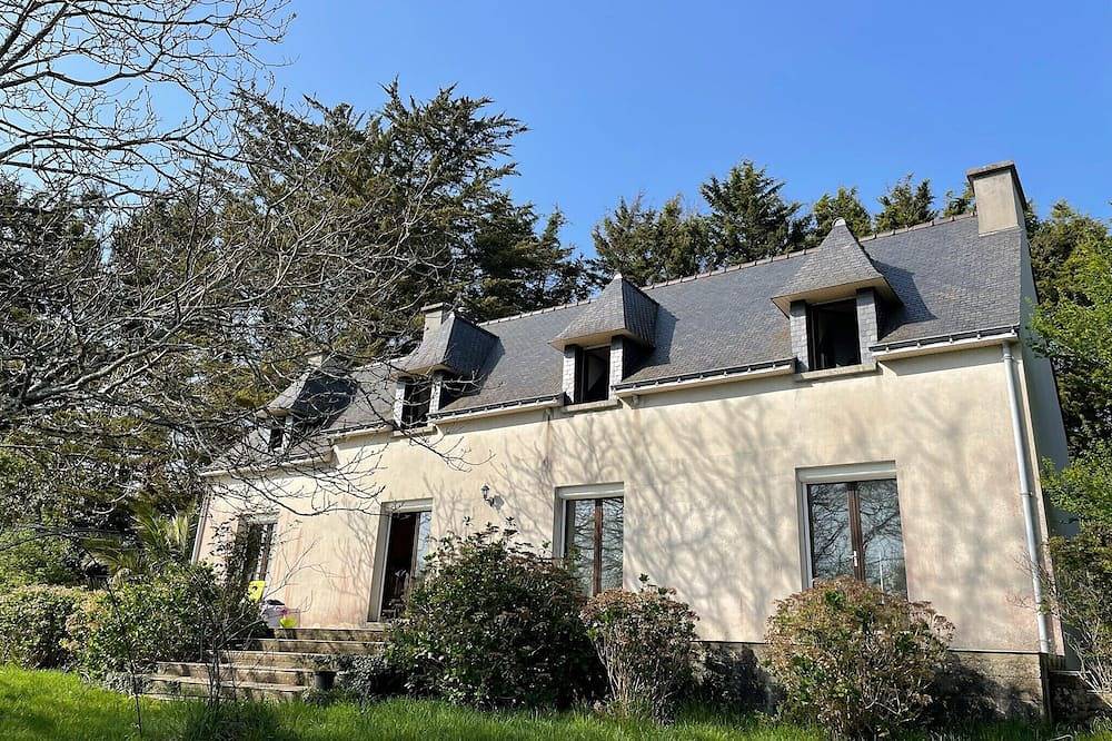 Family home between Finistère and Morbihan in Quimperlé, Region de Quimper