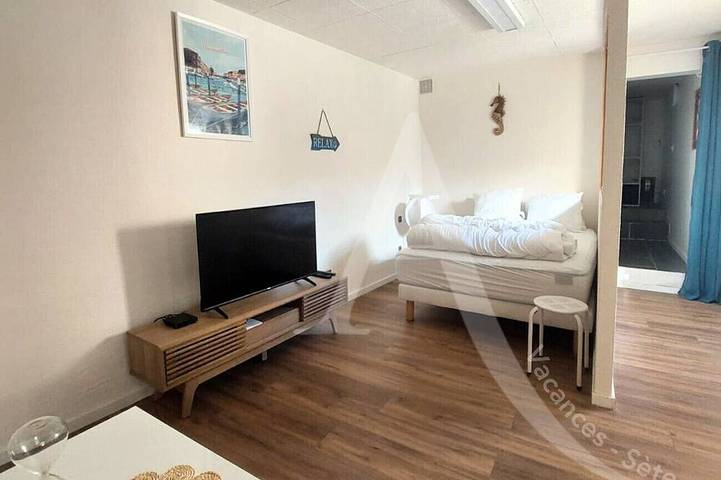 Gîte pour 2 personnes, avec jardin dans Plage de la Crique de l'Anau - 2