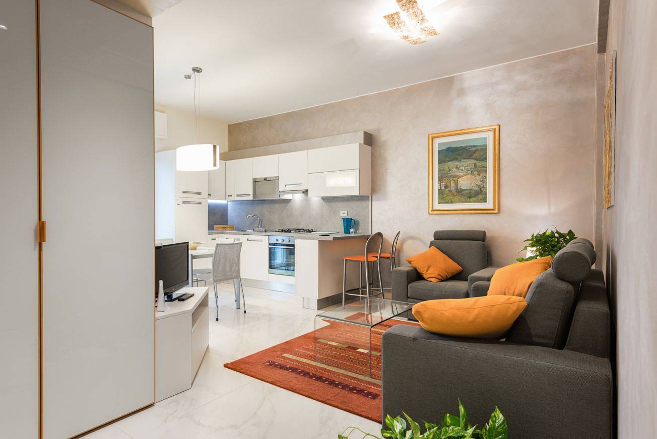 Entire apartment, Bright and elegant apartment with 3 beds. in Centro Storico, Verona