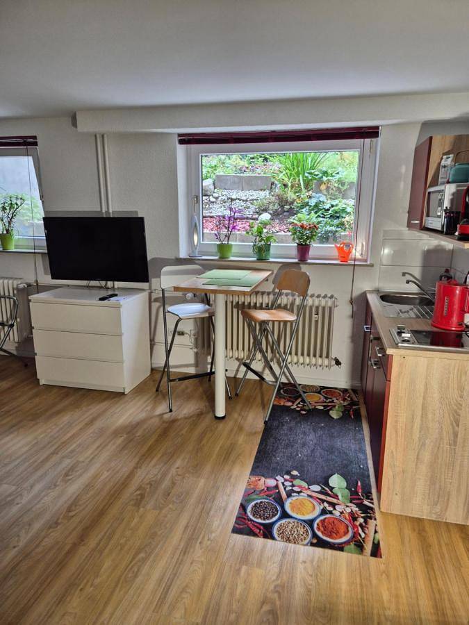 Ganze Wohnung, One-Bedroom Apartment in Neuss, Rhein-Kreis Neuss