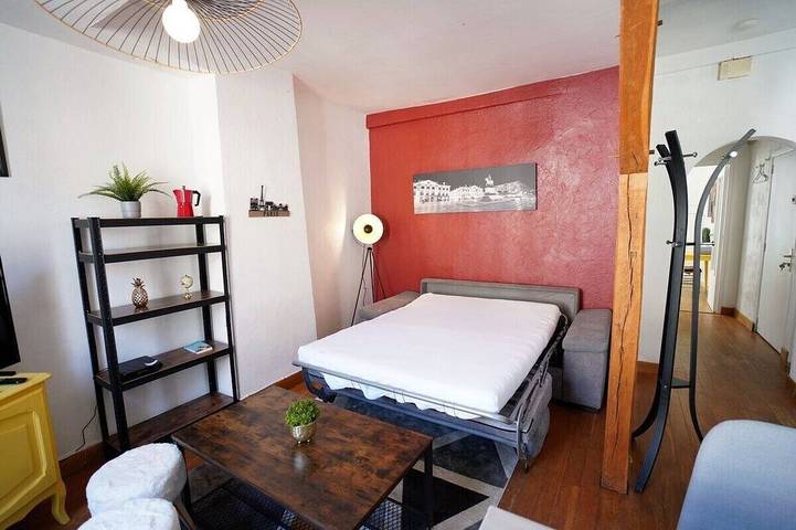 Ganze Wohnung, Cosy T3 with terrace, near the Loire in Orléans, Loire-Tal