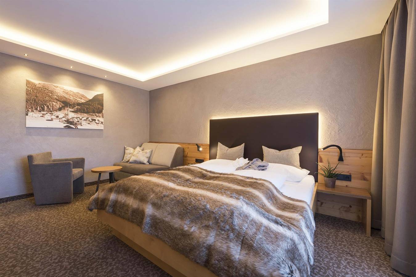 Ganze Ferienwohnung, Kurzaufenthalt im Apartment 8-10 Personen in Ischgl, Verwall