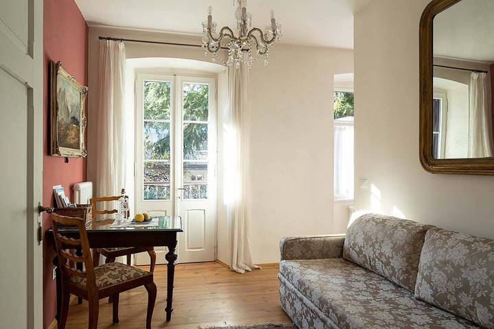 Appartamento intero, Appartamento 'Villa Bergmann Steinach Suite' con vista sulle montagne, giardino in comune e Wi-Fi in Merano, Gruppo Tessa