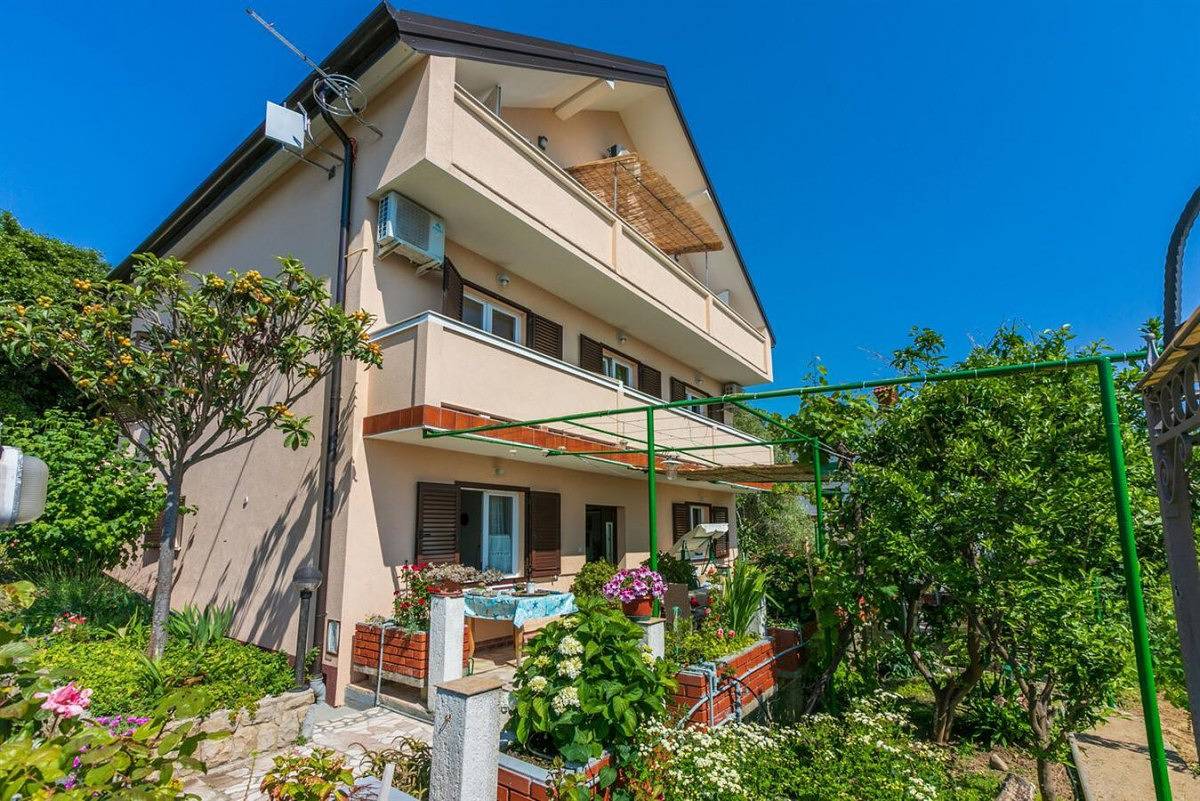Ganze Wohnung, Boni in Supetarska Draga - Appartement für 2 Personen Ap1 in Supetarska Draga, Rab