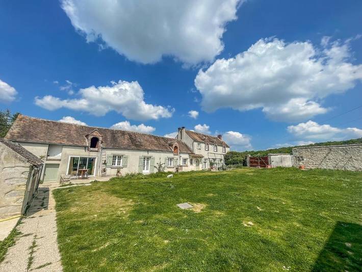 Gîte pour 2 personnes, avec vue et jardin, animaux acceptés dans Villemer