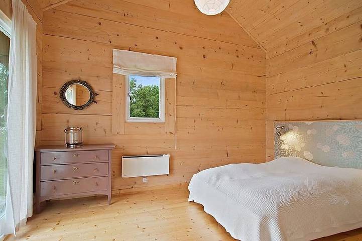 Schönes Blockhaus. Sauna und Nebengebäude . Naturnah. Haustierfreundlich. in Vallåsen, Halland