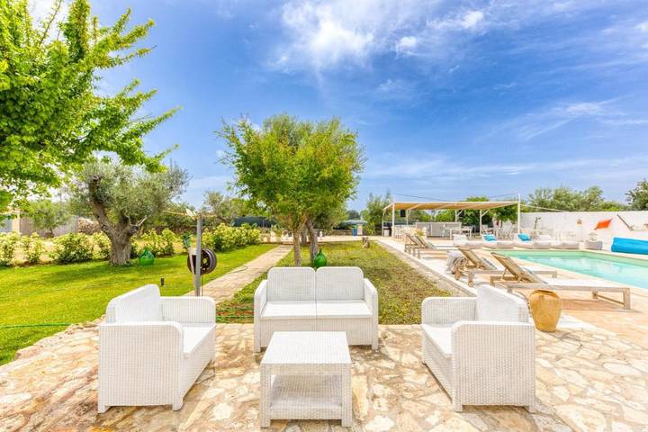 Ferienwohnung für 4 Personen, mit Whirlpool und Terrasse sowie Garten und Pool in Capilungo