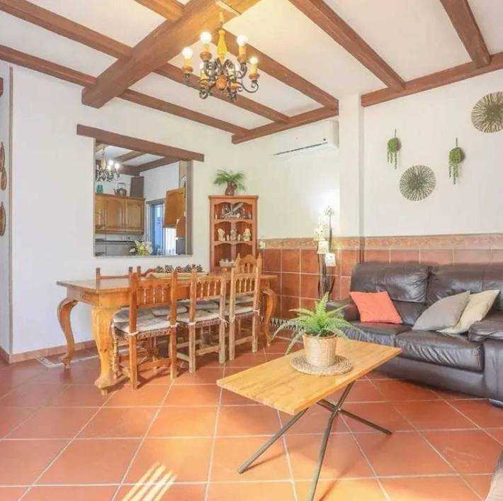Chalet para 15 personas, con terraza y piscina en Sierra Norte de Sevilla - 4