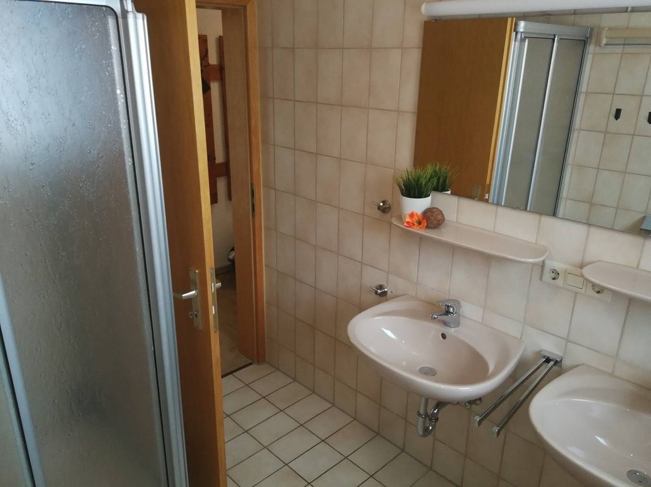 Ganze Wohnung, Apartment „60 m²“ mit privater Terrasse, Gemeinschaftsgarten und Wlan in Indelhausen, Hayingen