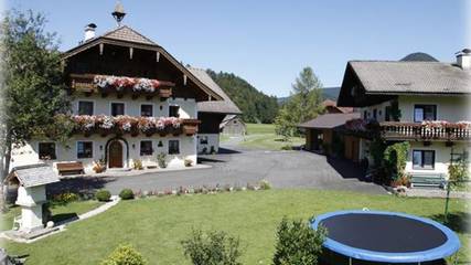 Ferienwohnung für 4 Personen, mit Garten, kinderfreundlich in Faistenau