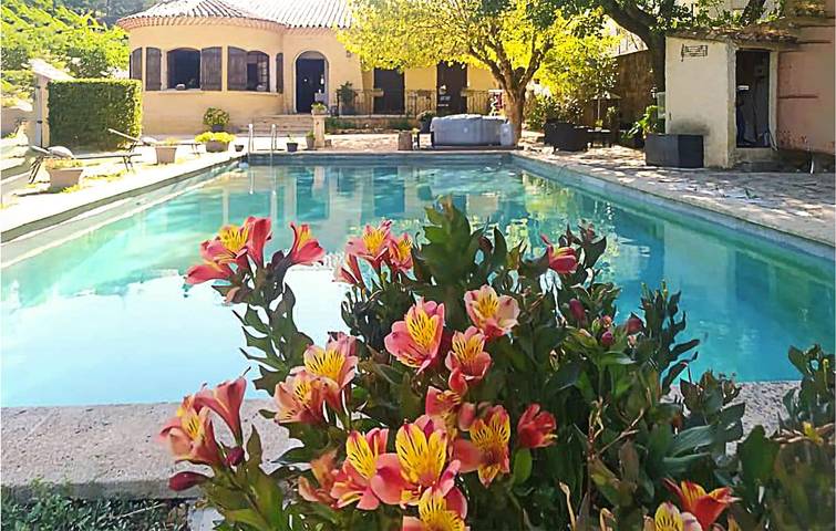 Appartement de vacances pour 5 personnes, avec piscine, adapté aux familles dans le Vaucluse - 2