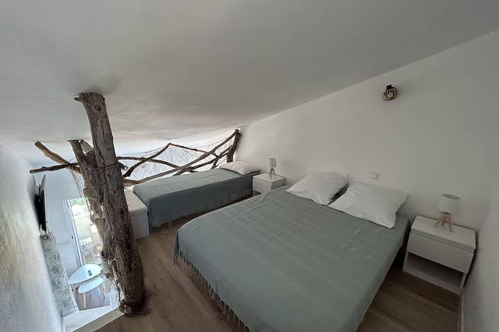 Gîte pour 5 personnes, avec balcon et piscine, animaux acceptés à Calcatoggio - 2