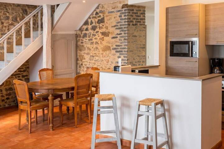 Maison de vacances pour 4 personnes, avec Terrasse ainsi que Jardin et Piscine