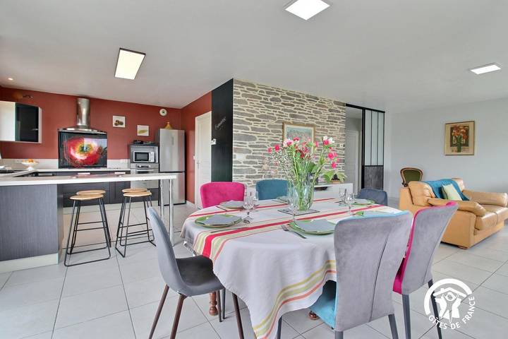 Gîte pour 6 personnes, avec jardin et terrasse