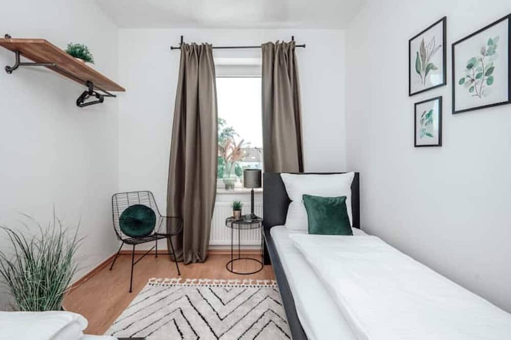 Ganze Wohnung, Dream for 4 | Smart Tv, Kitchen, Central in Krefeld, Niederrhein