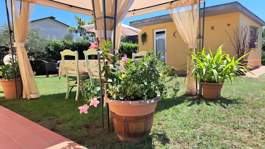 Ferienwohnung für 4 Personen, mit Garten, mit Haustier in Italienische Riviera