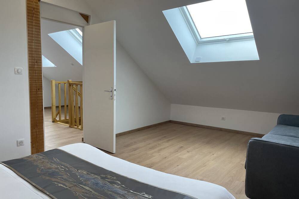 Gite Belle Vue 2 with mountain views in Saint-Léger-les-Mélèzes, Écrins National Park