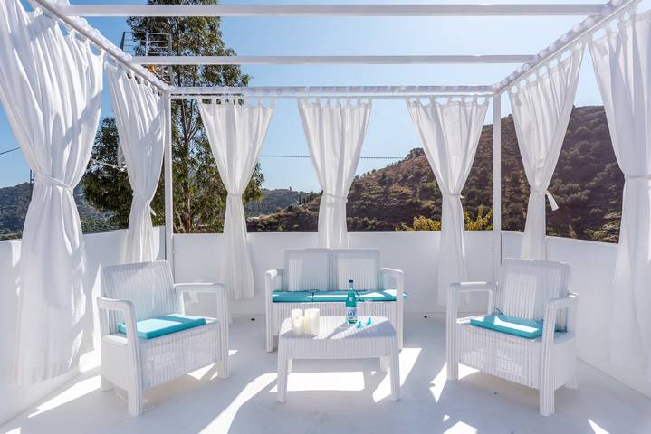 Casa rural para 8 personas, con jardín en Sayalonga - 2