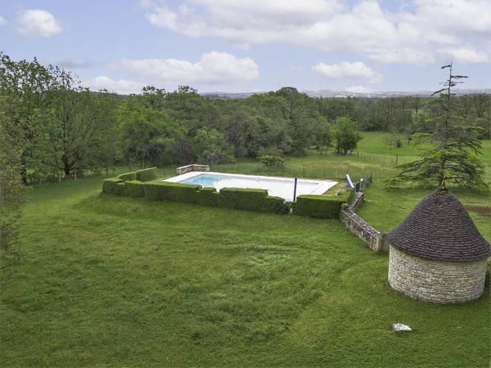 Location de vacances pour 7 personnes, avec terrasse et piscine à Saint-Chamarand - 3