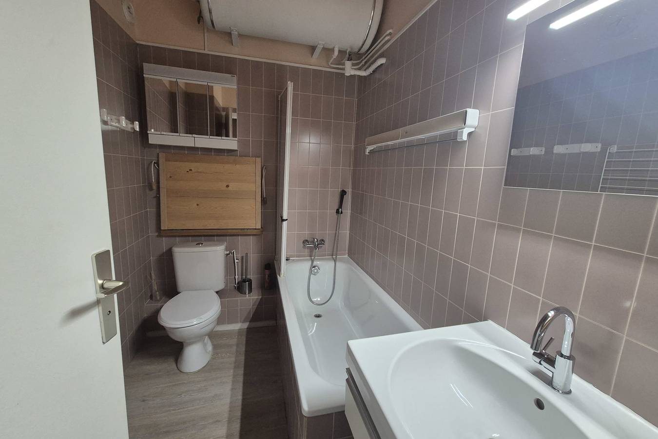 Appartement entier, Appartement familial au Revard – Vue imprenable et accès direct aux pistes in Le Revard, Les Déserts