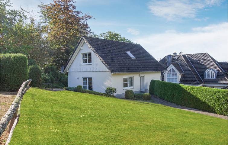 Ferienhaus für 4 Personen, mit Terrasse und Garten sowie Ausblick in Attendorn