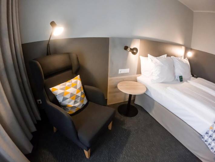 Hotel für 2 Personen, mit Sauna und Garten sowie Pool, mit Haustier in Sendling München - 2