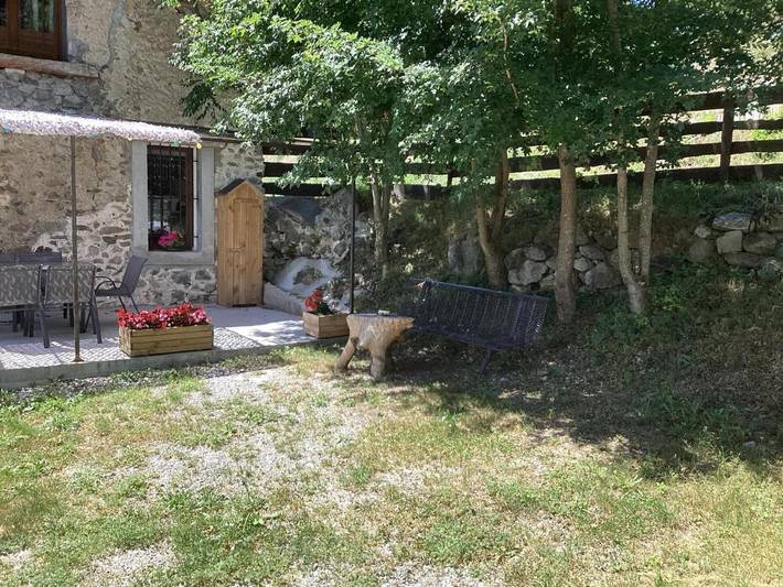 Location de vacances pour 4 personnes, avec Balcon ainsi que Terrasse et Vue dans Chauffayer - 3
