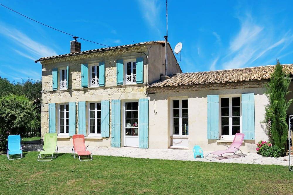 Poumeyrette by Interhome in Naujac-sur-Mer, Lesparre-Médoc region