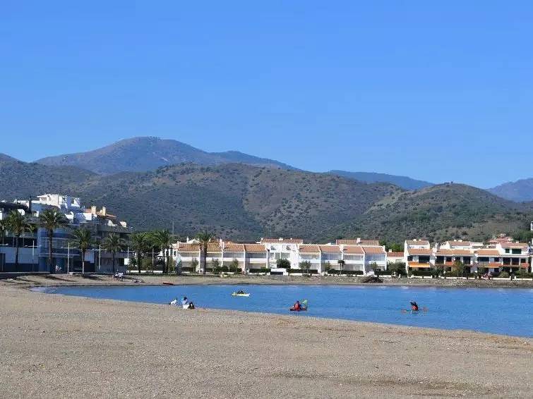 Maison 6 Personnes in Platja Grifeu, Oberampurien
