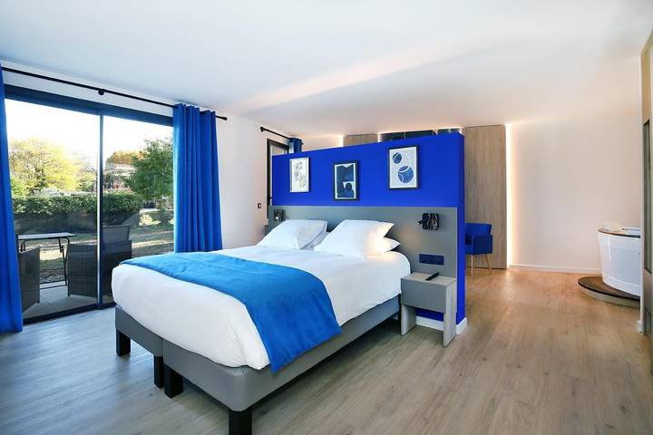 Hôtel pour 2 personnes, avec vue et jardin ainsi que piscine et sauna à Rousset - 2