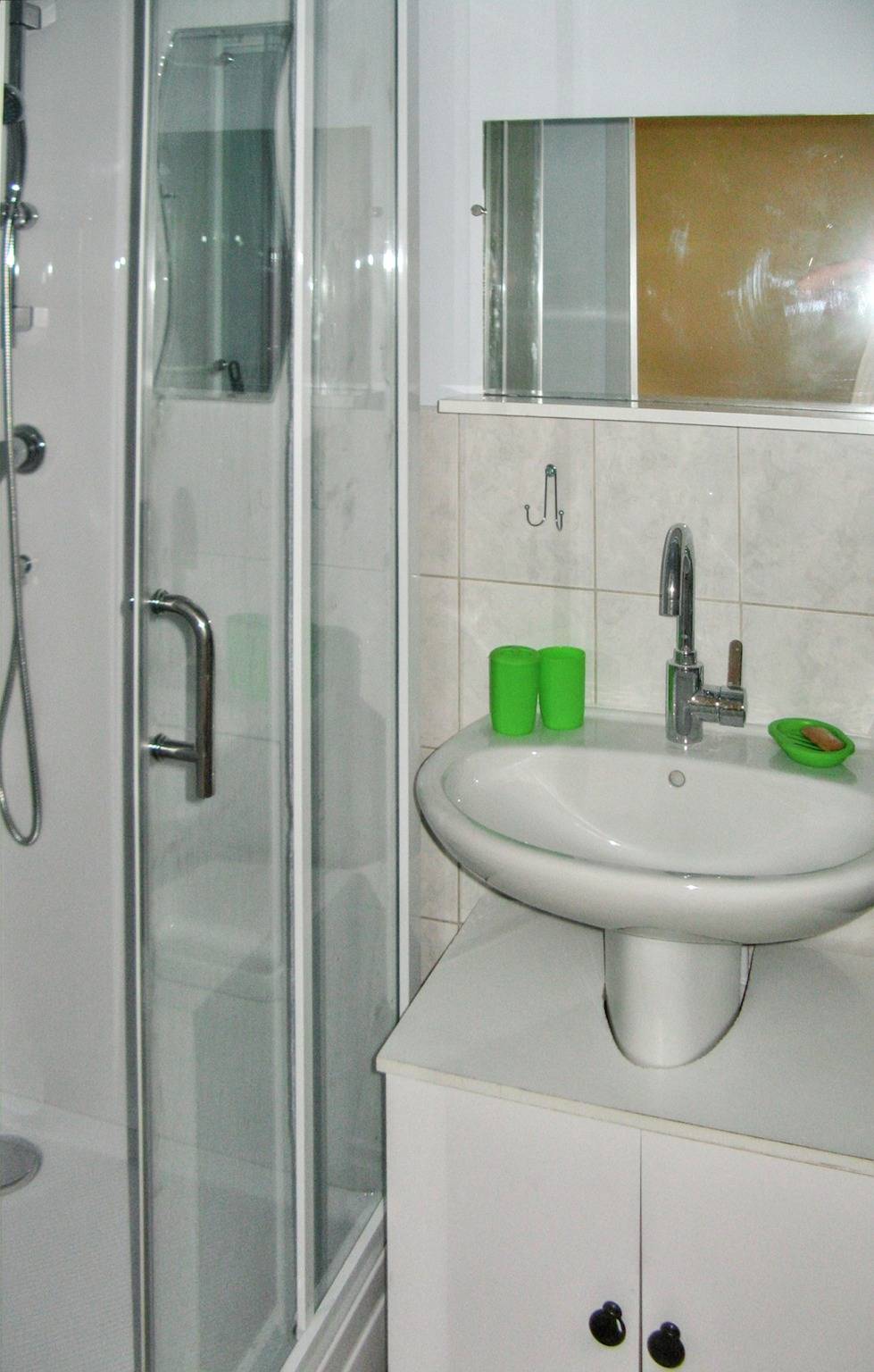 Studio entier, Appartement cosy Salins-les-Bains 18 m² Parking in Salins-les-Bains, Jura