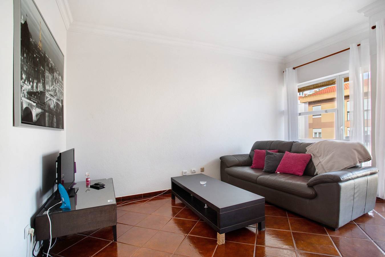 Apartamento entero, Apartamento 'A O - Aires' con terraza privada, balcón y Wi-Fi in Peniche, Leiria District