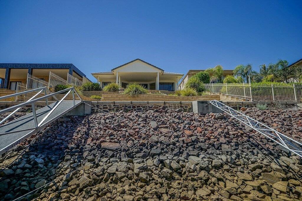 Schönes Marina-Anwesen mit eigenem Ponton in Wallaroo, South Australia