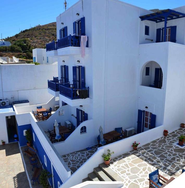 Gîte pour 2 personnes, avec terrasse ainsi que vue et jardin dans Amorgos - 2