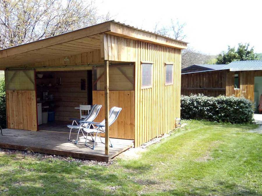 Camping Noix de Pecan'y - Chalet 4 personnes - Cabane Lodge 35 m² sur plancher bois (35 m² avec terrasse) in Le Buisson-de-Cadouin, Périgord Noir
