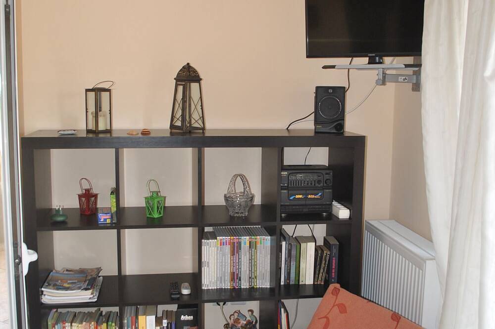 Nantia Wohnung Studio-Apartments mit Bad und einem großen Veranda in Palaia Fokaia, Regionalbezirk Ostattika