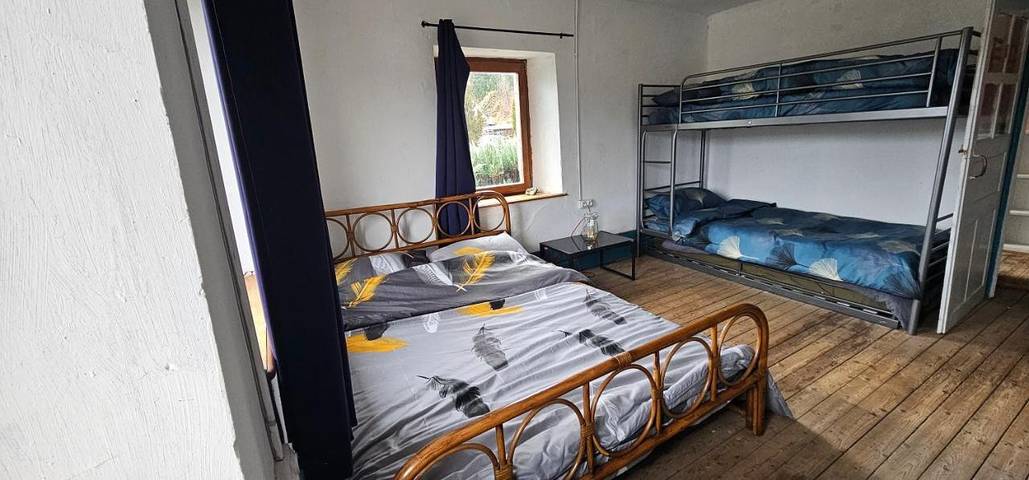 Location de vacances pour 18 personnes, avec jardin à Plancher-Bas - 3