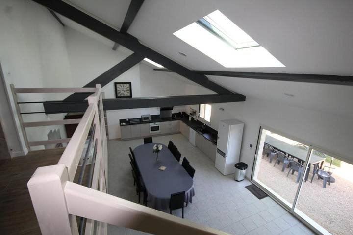 Location de vacances pour 18 personnes, avec vue et jardin dans Jugy - 4