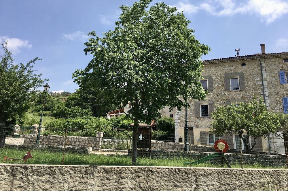 Appartement entier, Studio “Lou Rigaou” in Comps-sur-Artuby, Parc naturel régional du Verdon