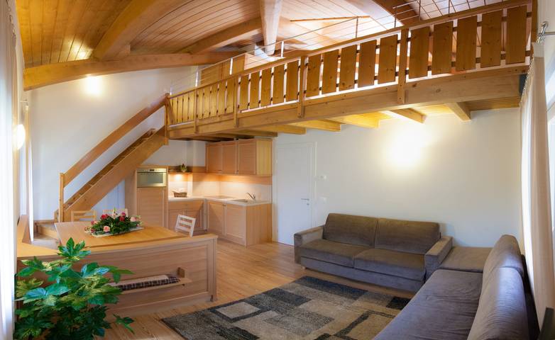 Gîte pour 7 personnes, avec Balcon et Vue sur le lac à Alleghe